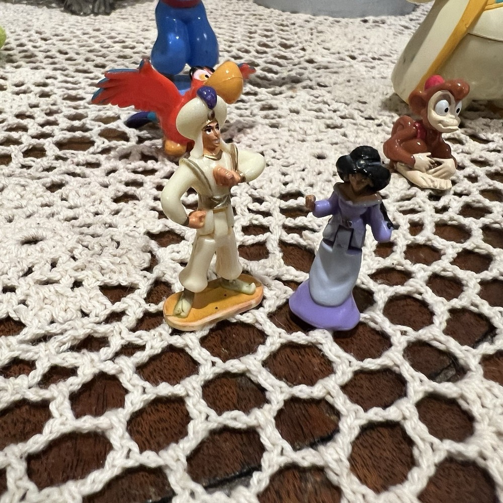 disney aladdin toys polly pocket‎ And More vintage